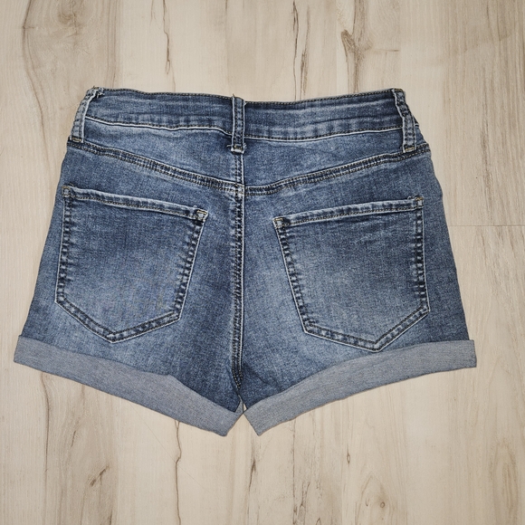 SO Blue Distressed Jean Shorts - Picture 7 of 7
